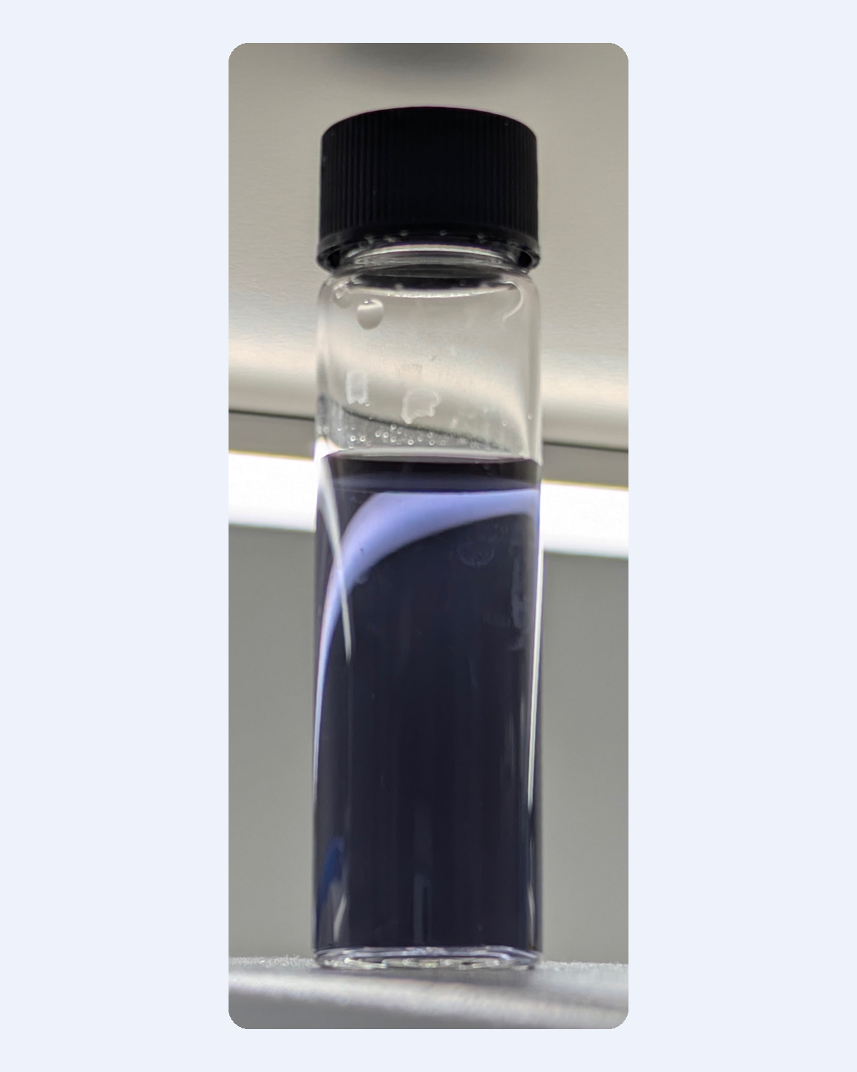 Vial of Grove Gold-PEG Blue gold colloid
